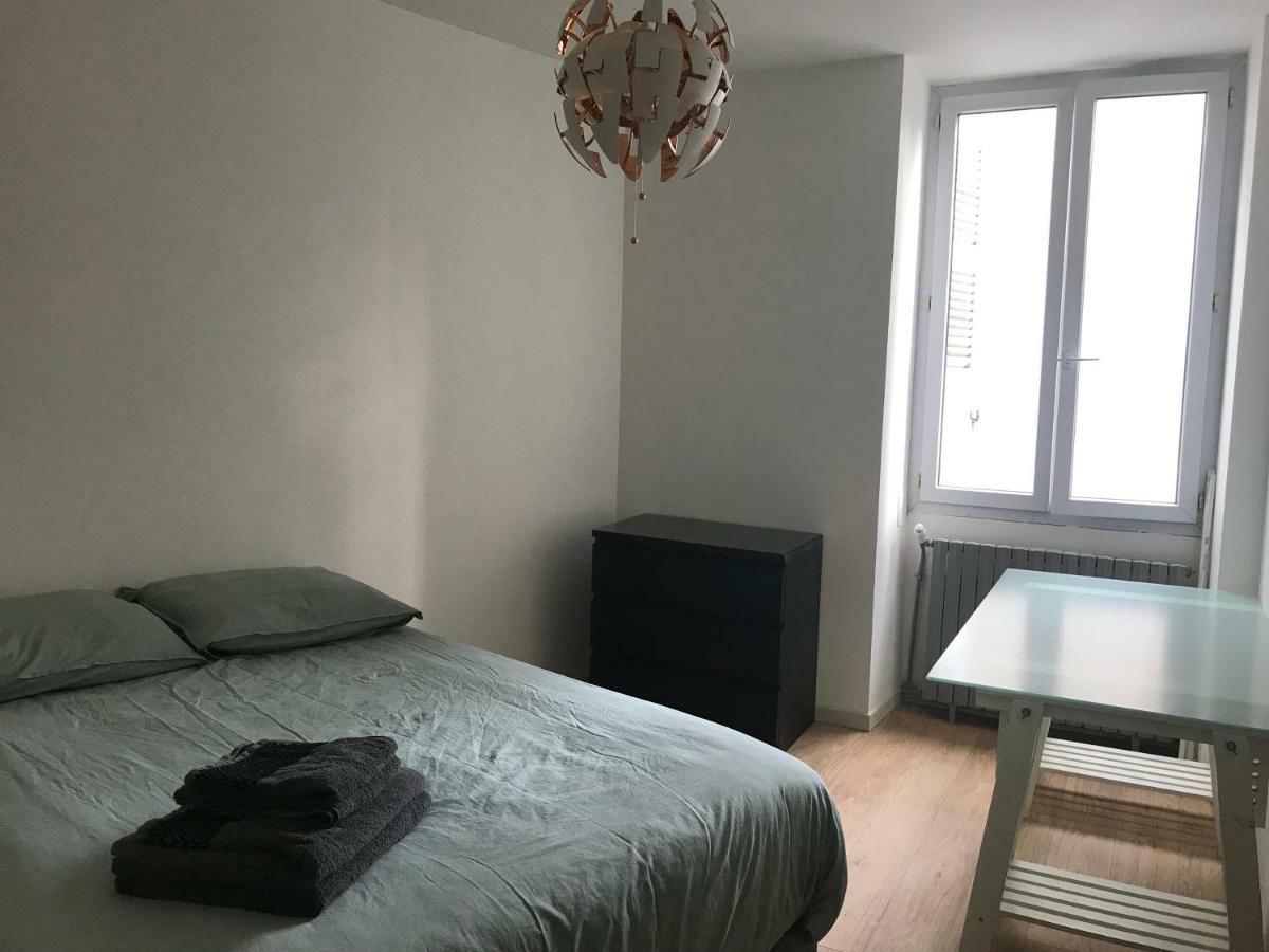 Appartement Avec 3 Chambres Au Centre De Pau Exterior photo